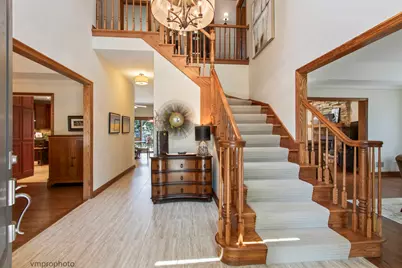 946 E Krista Court, Palatine, IL 60074 - Photo 4