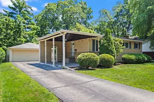 413 N Drury Ln, Arlington Heights, IL 60004 - Photo 1