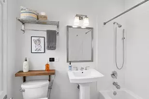 1815 S Prairie Pkwy, Chicago, IL 60616 - Photo 16