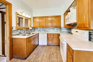 644 S 4th Ave, Des Plaines, IL 60016 - Photo 12
