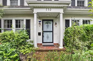732 John St, Rockford, IL 61103 - Photo 8