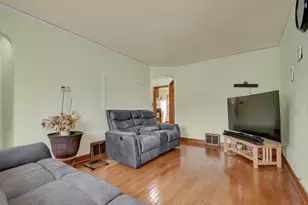 5551 S Kenneth Ave, Chicago, IL 60629 - Photo 4
