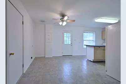 1675 Evergreen Avenue, Hanover Park, IL 60133 - Photo 6