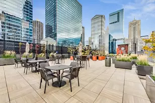 345 N LaSalle St, Chicago, IL 60654 - Photo 18