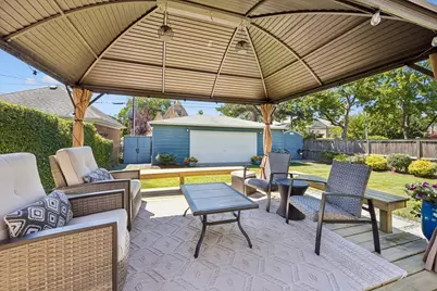 1049 N Elmwood Avenue, Oak Park, IL 60302 - Photo 26