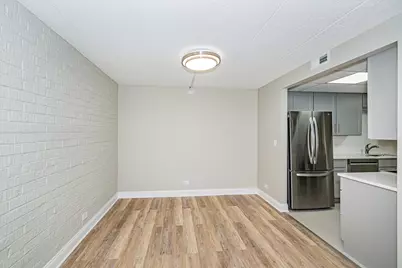 3851 N Parkway Drive #1I, Northbrook, IL 60062 - Photo 8