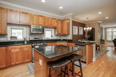 3836 N Janssen Avenue #2, Chicago, IL 60613 - Photo 4