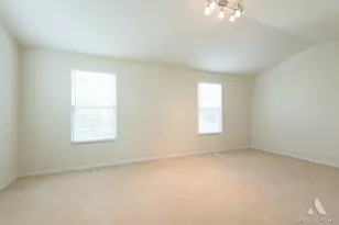 125 Bristol Ln, Wood Dale, IL 60191 - Photo 16