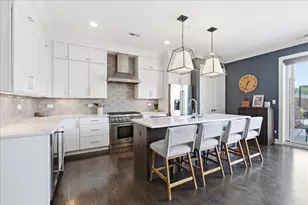 5820 N Clark St, Chicago, IL 60660 - Photo 10