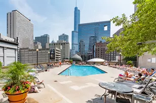 10 E Ontario St, Chicago, IL 60611 - Photo 18