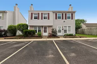 1243 Marywood Ct, Aurora, IL 60505 - Photo 1