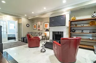 111 W Elm St, Chicago, IL 60610 - Photo 6