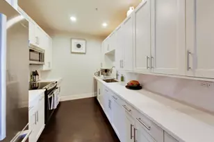 850 N Lake Shore Dr, Chicago, IL 60611 - Photo 6