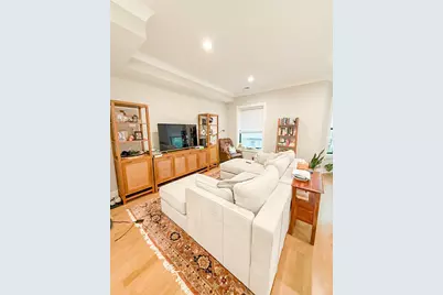 2244 N Kenmore Avenue #2S, Chicago, IL 60614 - Photo 2