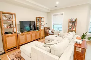 2244 N Kenmore Ave, Chicago, IL 60614 - Photo 2