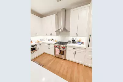 2244 N Kenmore Avenue #2S, Chicago, IL 60614 - Photo 4