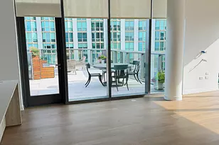 211 N Harbor Dr, Chicago, IL 60601 - Photo 4