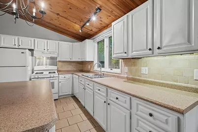 1612 Chevy Chase Drive, Champaign, IL 61821 - Photo 14
