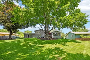 213 E Willow St, Elburn, IL 60119 - Photo 34