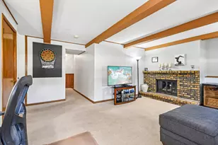 213 E Willow St, Elburn, IL 60119 - Photo 18