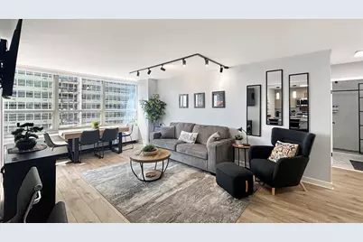 3550 N Lake Shore Drive #817, Chicago, IL 60657 - Photo 4