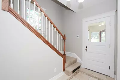 633 Lillie Street, Elgin, IL 60120 - Photo 4