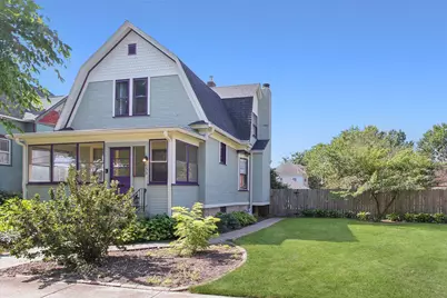 633 Lillie Street, Elgin, IL 60120 - Photo 2