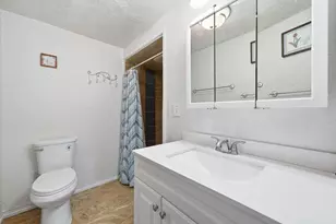 2007 34th St, Zion, IL 60099 - Photo 14