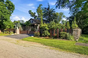 2007 34th St, Zion, IL 60099 - Photo 4