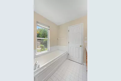 3076 Hampshire Lane, Waukegan, IL 60087 - Photo 20