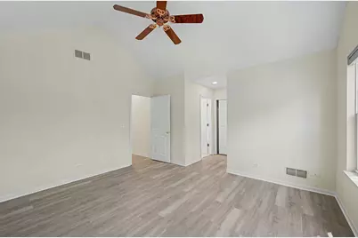 3076 Hampshire Lane, Waukegan, IL 60087 - Photo 18