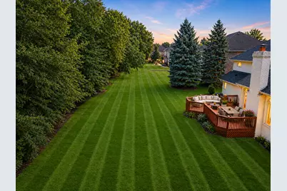6722 Sweetbriar Lane, Darien, IL 60561 - Photo 16