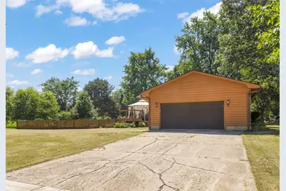 640 Fairway Lane, Sycamore, IL 60178 - Photo 28