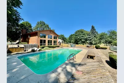 640 Fairway Lane, Sycamore, IL 60178 - Photo 4
