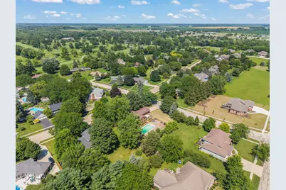 640 Fairway Lane, Sycamore, IL 60178 - Photo 34