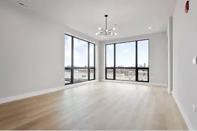 2475 W Foster Avenue #206, Chicago, IL 60625 - Photo 2