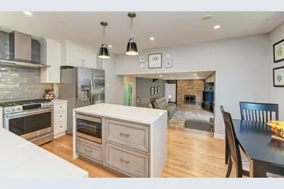 1338 W Holtz Avenue, Addison, IL 60101 - Photo 12