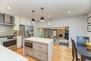 1338 W Holtz Ave, Addison, IL 60101 - Photo 12