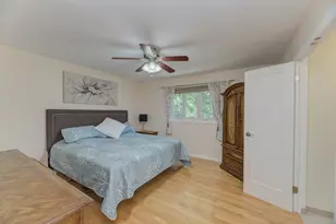 1338 W Holtz Ave, Addison, IL 60101 - Photo 24