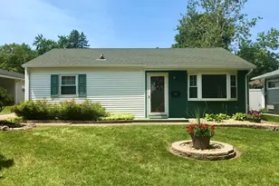 1714 Pike St, Peru, IL 61354 - Photo 1