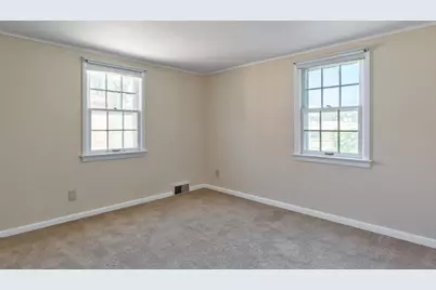 2203 Benderwirt Avenue, Rockford, IL 61103 - Photo 32