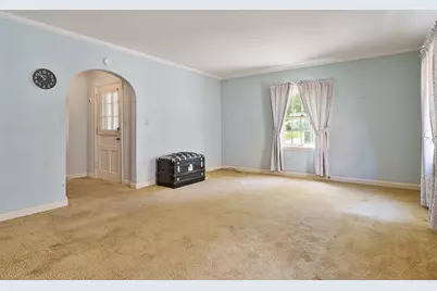 2203 Benderwirt Avenue, Rockford, IL 61103 - Photo 12