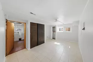 5706 N Maplewood Ave, Chicago, IL 60659 - Photo 32