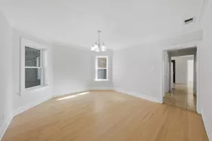 5706 N Maplewood Ave, Chicago, IL 60659 - Photo 22