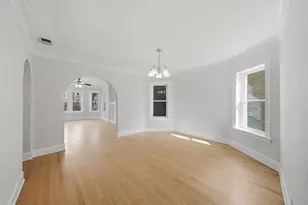 5706 N Maplewood Ave, Chicago, IL 60659 - Photo 18