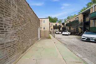 5706 N Maplewood Ave, Chicago, IL 60659 - Photo 38