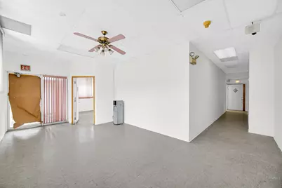 2201 W Roosevelt Road, Broadview, IL 60155 - Photo 6