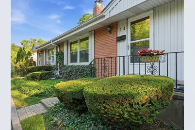 14 Robin Hood Lane #14, Northfield, IL 60093 - Photo 1