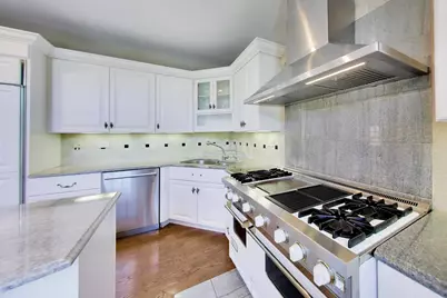 2648 N Southport Avenue, Chicago, IL 60614 - Photo 16