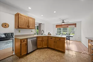 240 Mack Dr, Hinckley, IL 60520 - Photo 8